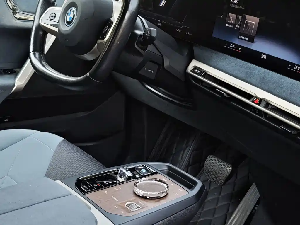 BMW iX — миниатюра 15