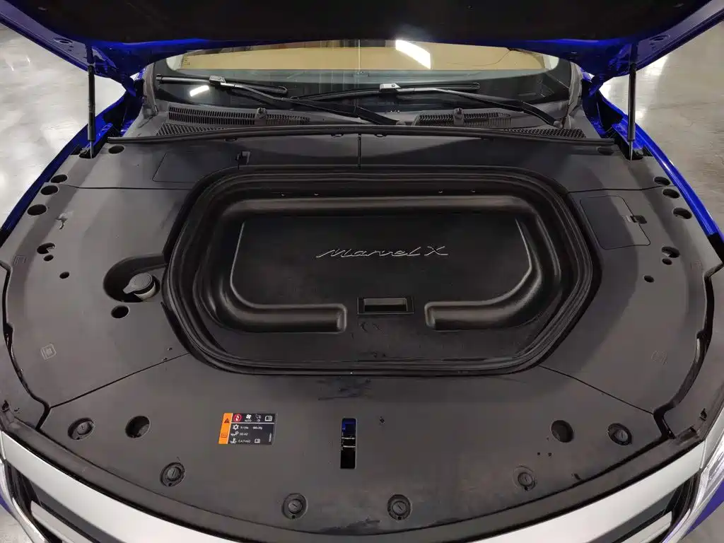 Roewe MARVEL X — миниатюра 6