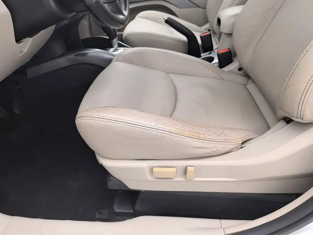 Mitsubishi Outlander (Import) — миниатюра 20