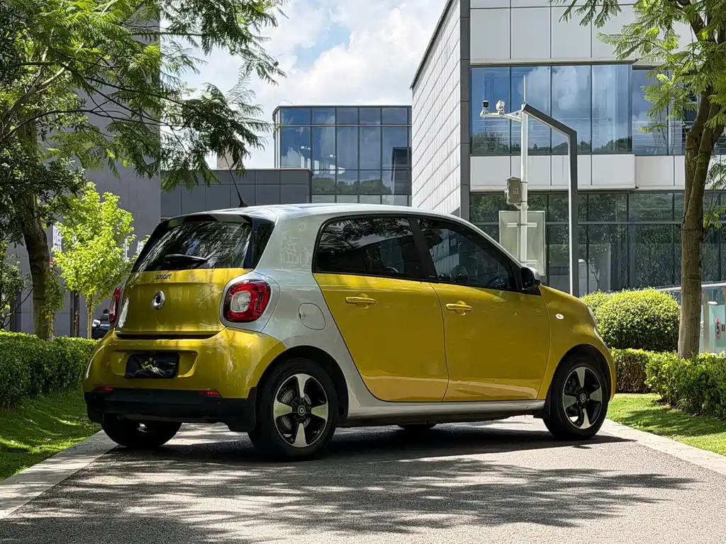 smart Smart Forfour — миниатюра 5