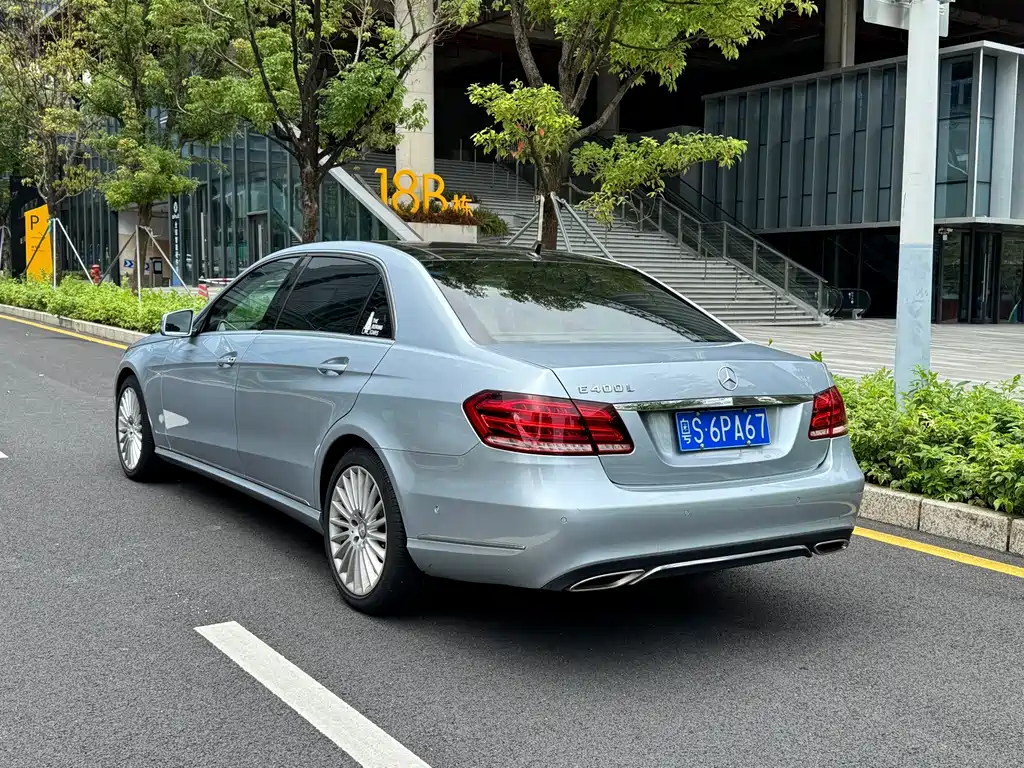Mercedes-Benz E-Class — миниатюра 4