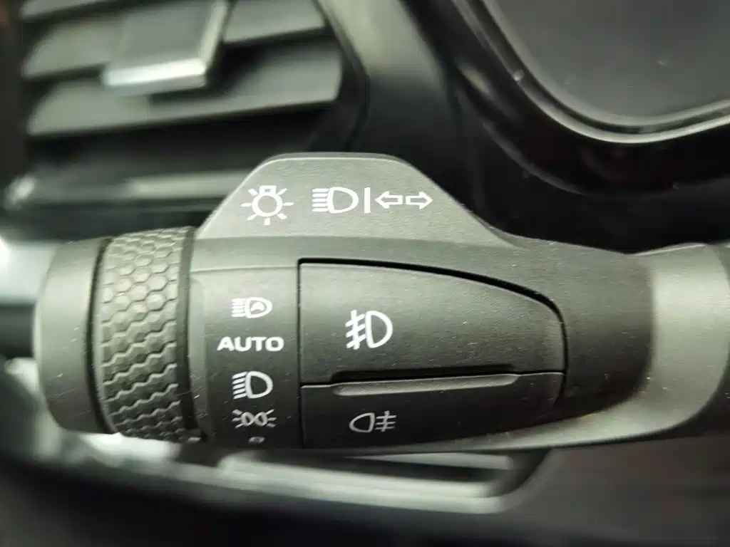 Geely Xingyue — миниатюра 21