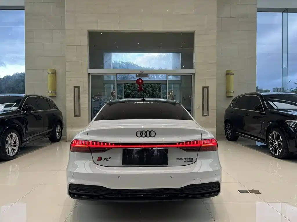 Audi A7L 2022 — фото 8