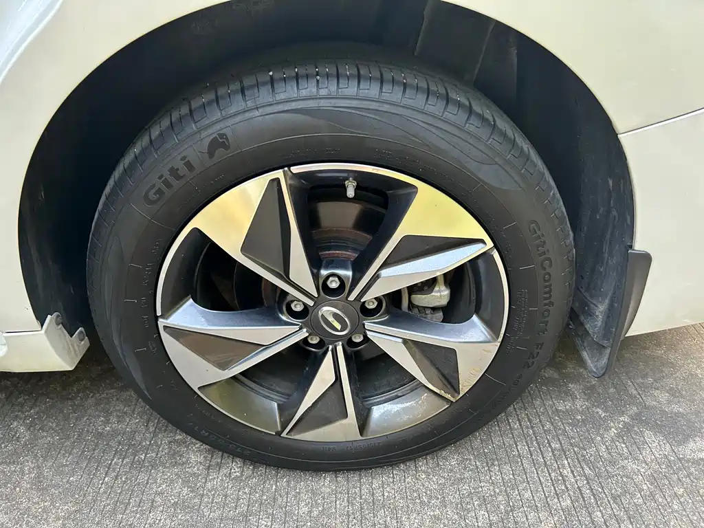 GAC Motor Trumpchi M6 — миниатюра 5