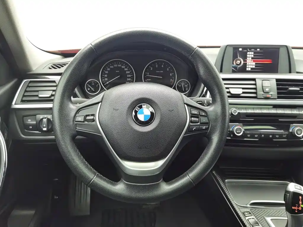BMW 3 Series — миниатюра 11