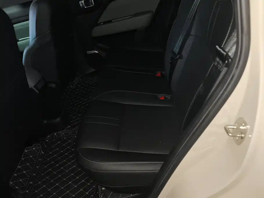 Baojun Yueye Plus — миниатюра 11
