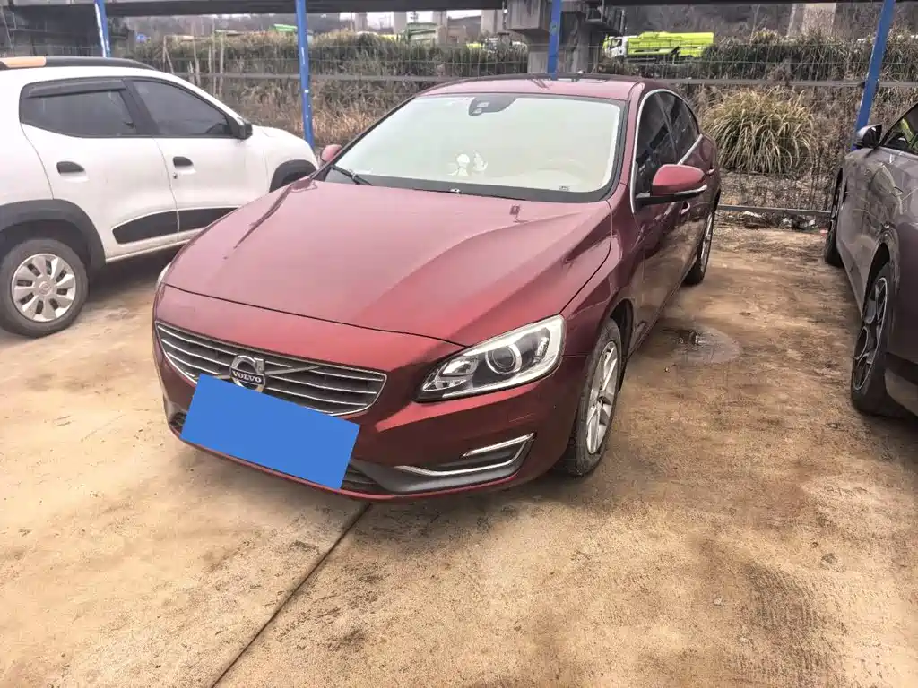 VOLVO S60