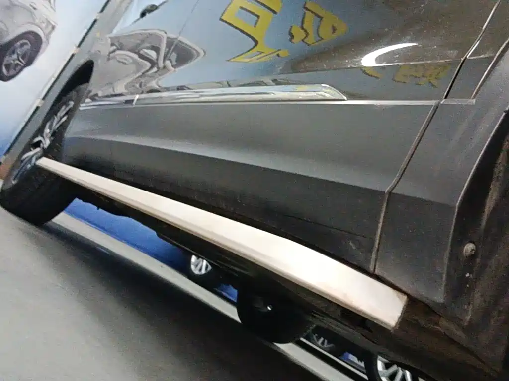 Volkswagen Tiguan L — миниатюра 21
