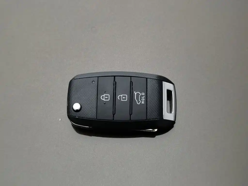 Kia Carens — миниатюра 19