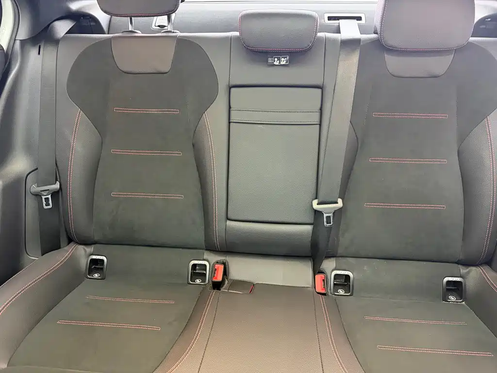 Mercedes-Benz A-Class — миниатюра 9