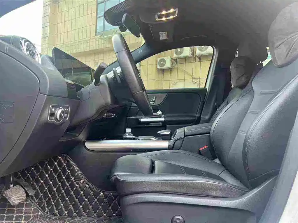 Mercedes-Benz GLA 2023 GLA 220