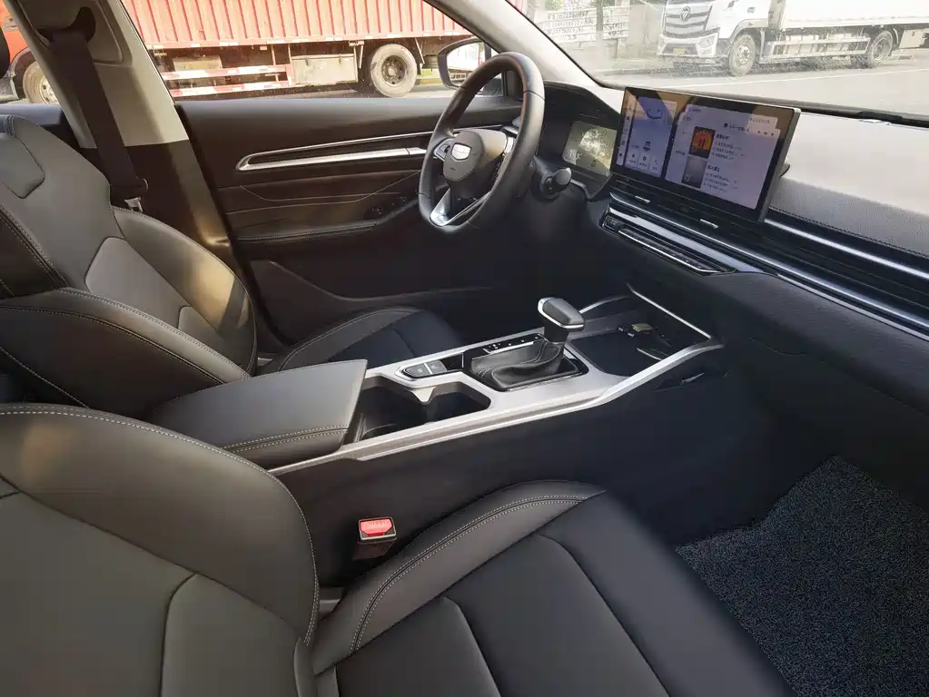 Geely Emgrand — миниатюра 9