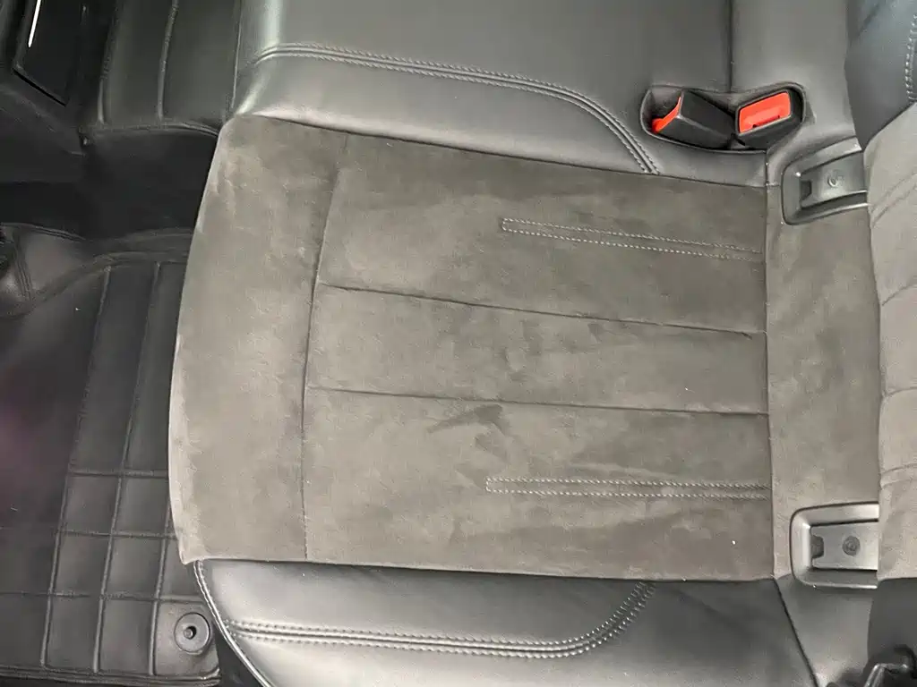 Audi A4L — миниатюра 23