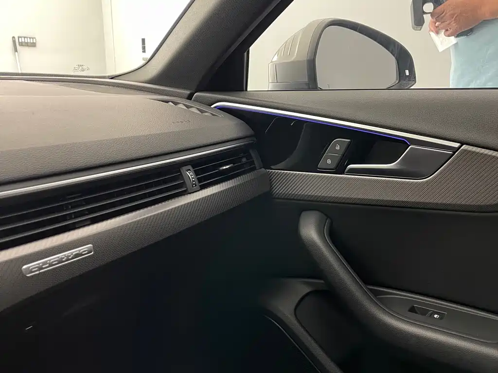 Audi A4L — миниатюра 31