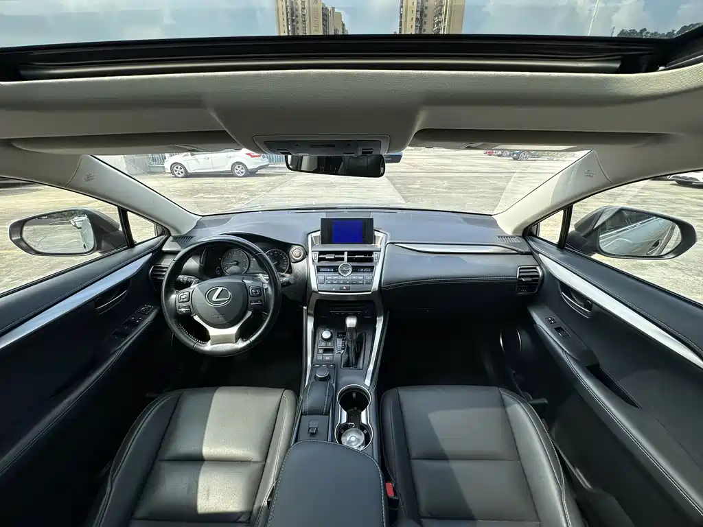 Lexus NX — миниатюра 7