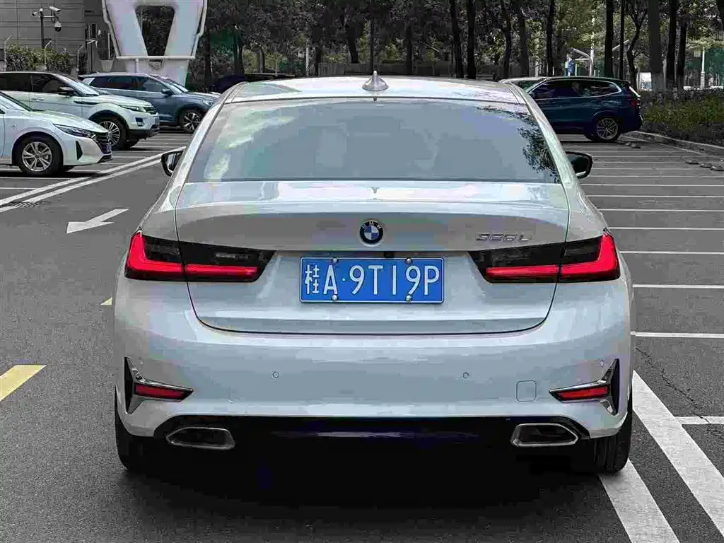 BMW 3 Series — миниатюра 4