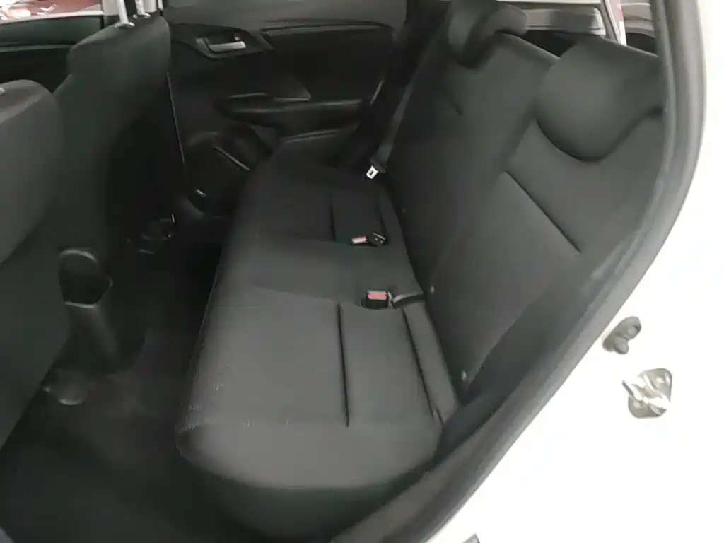 Honda Fit — миниатюра 17