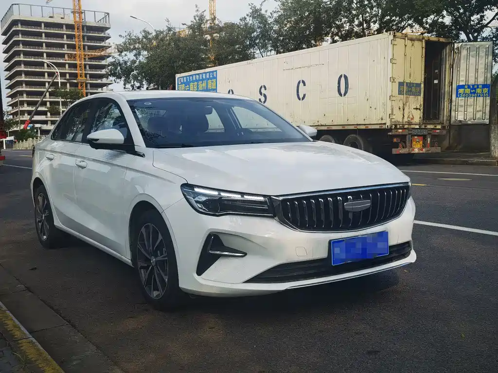 Geely Emgrand — миниатюра 3