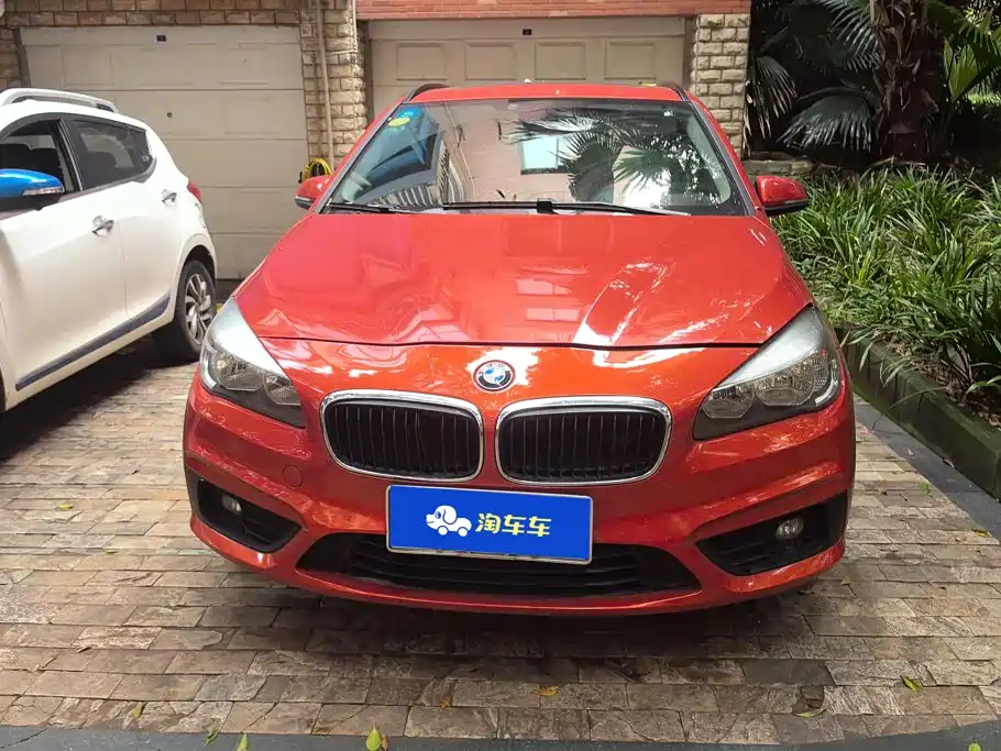 BMW 2 Series Active Tourer — миниатюра 2