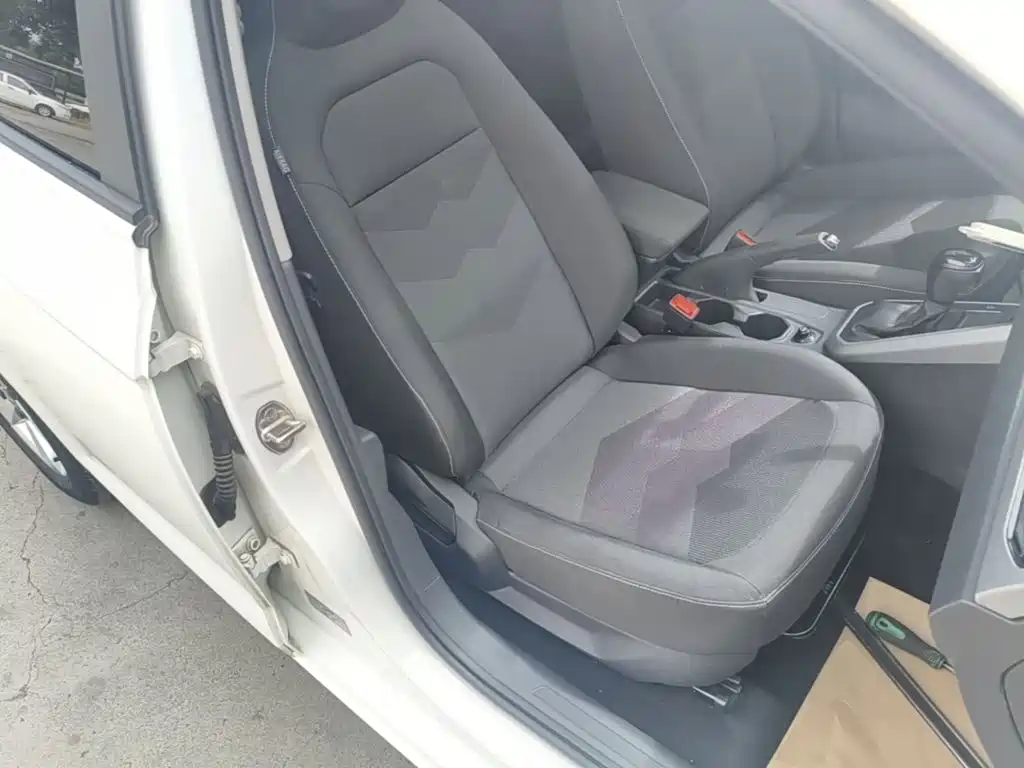 Volkswagen Polo — миниатюра 25