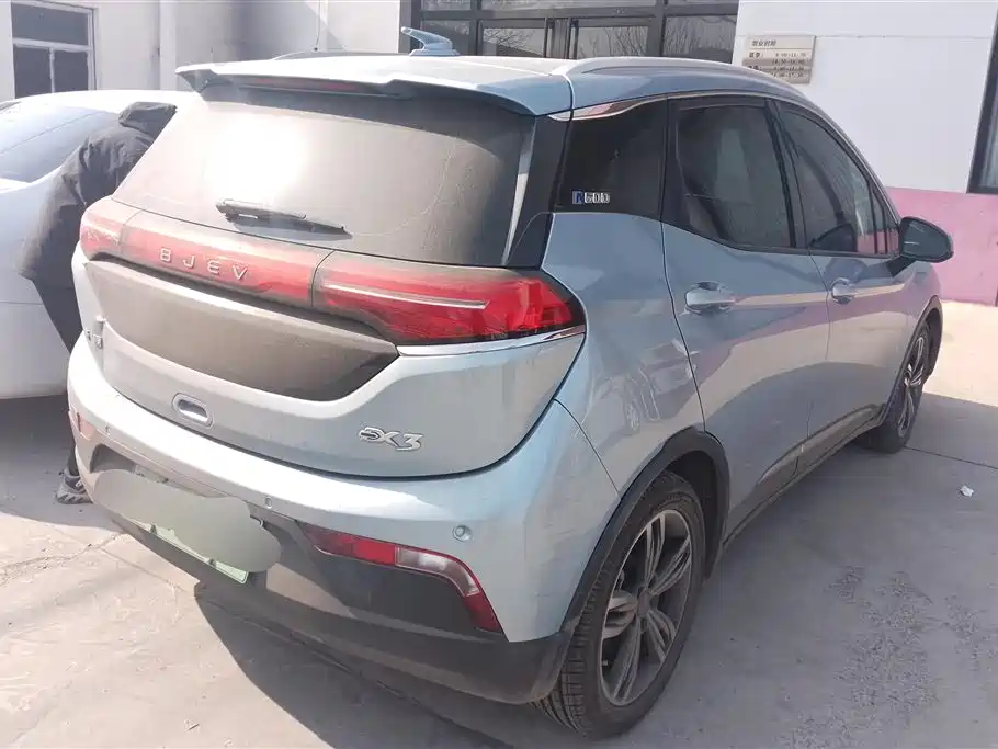 BAIC BEIJING EX3