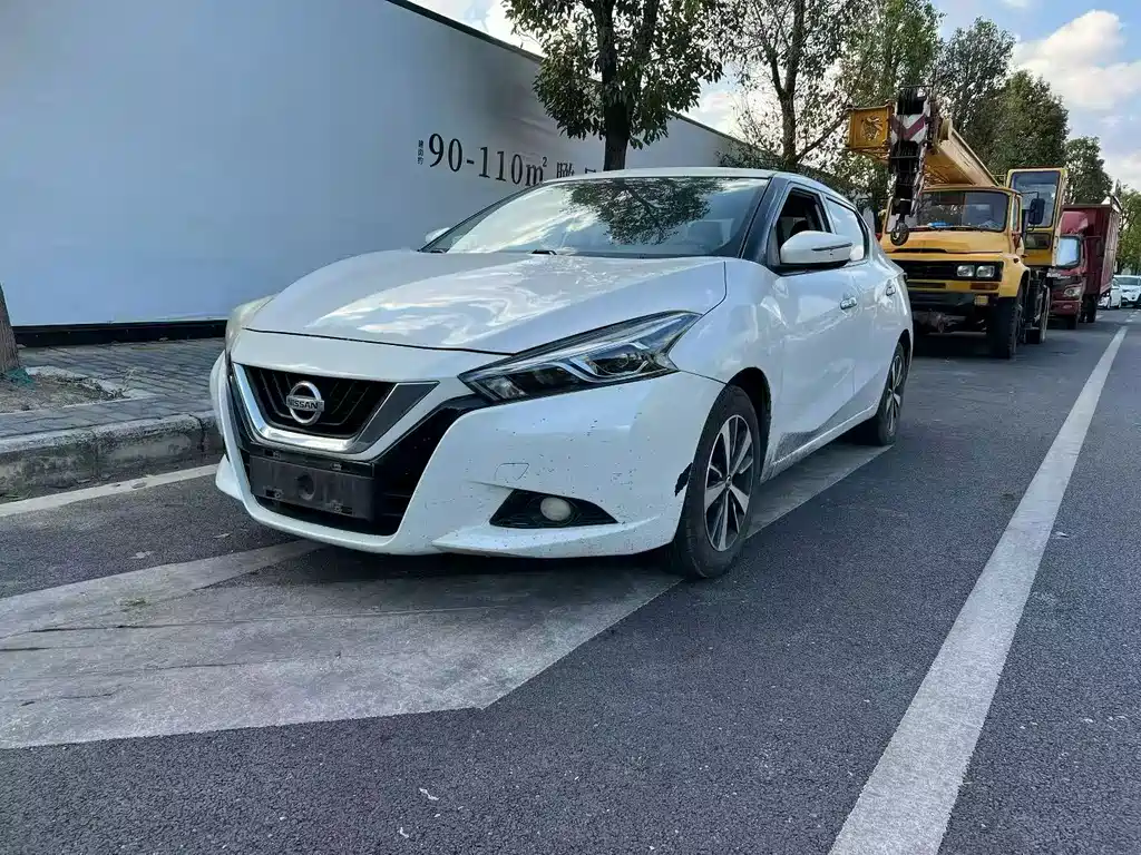 Nissan Bluebird 2016 1.6L MT