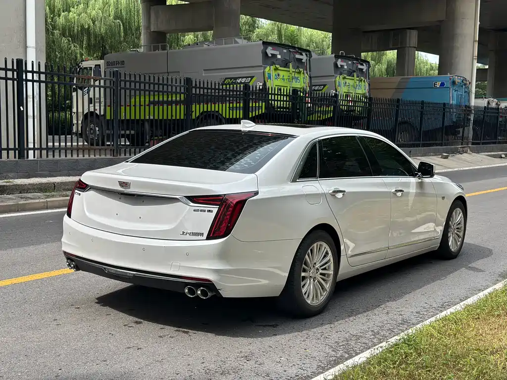 Cadillac CT6 — миниатюра 5