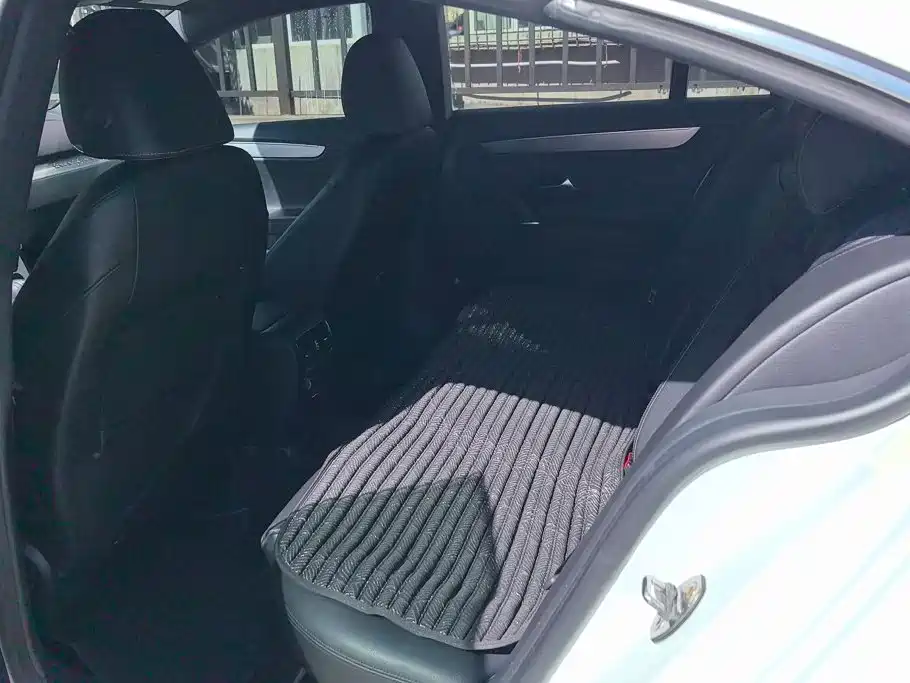 Volkswagen CC — миниатюра 11