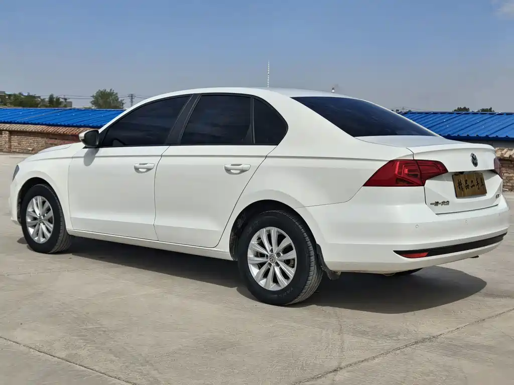 Volkswagen Bora — миниатюра 7