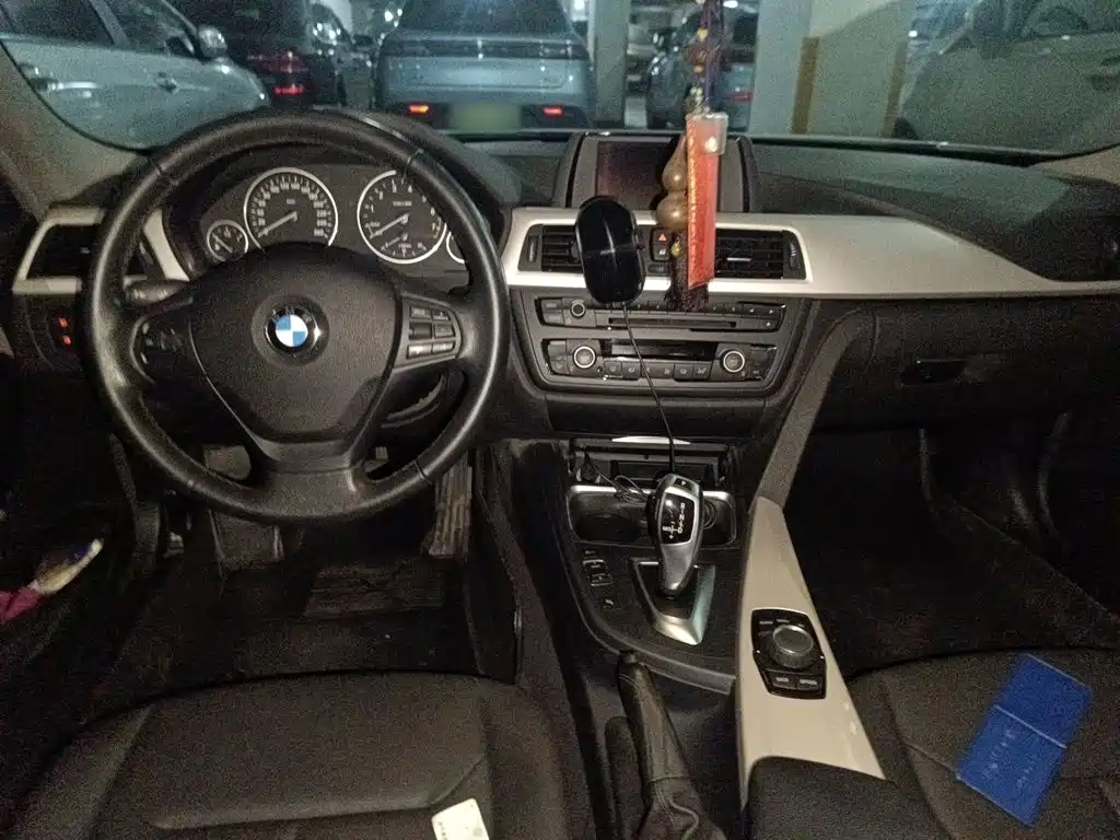 BMW 3 Series — миниатюра 13