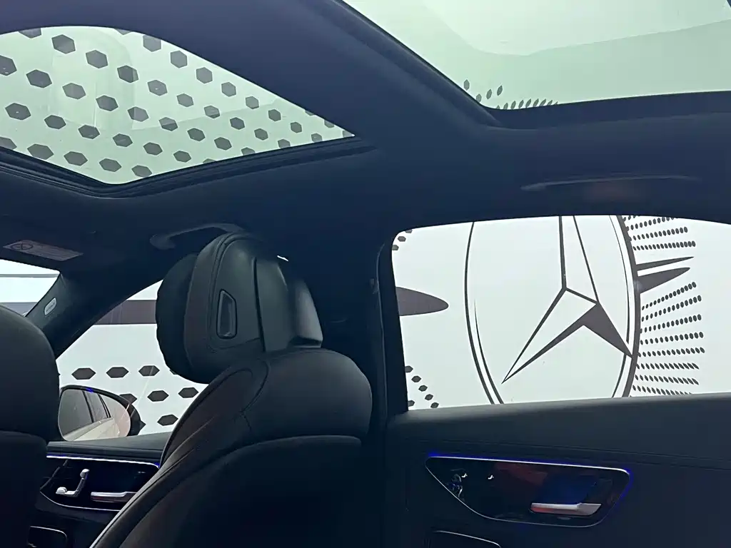 Mercedes-Benz C-Class — миниатюра 8