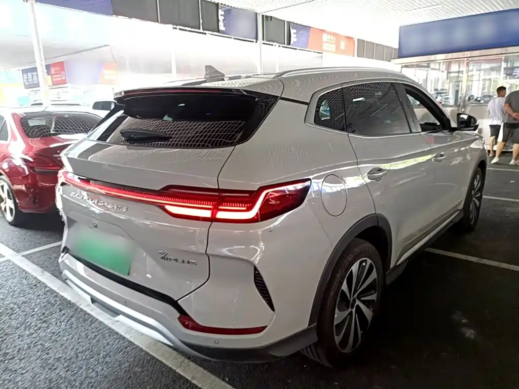 BYD PLUS New Energy — миниатюра 7