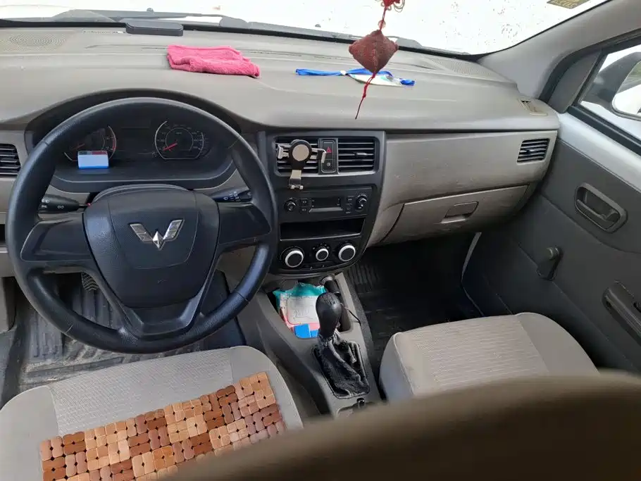 Wuling Rongguang V — миниатюра 12
