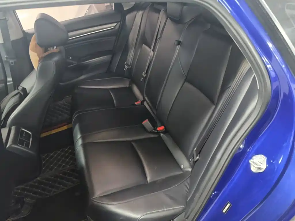 Honda Accord — миниатюра 17