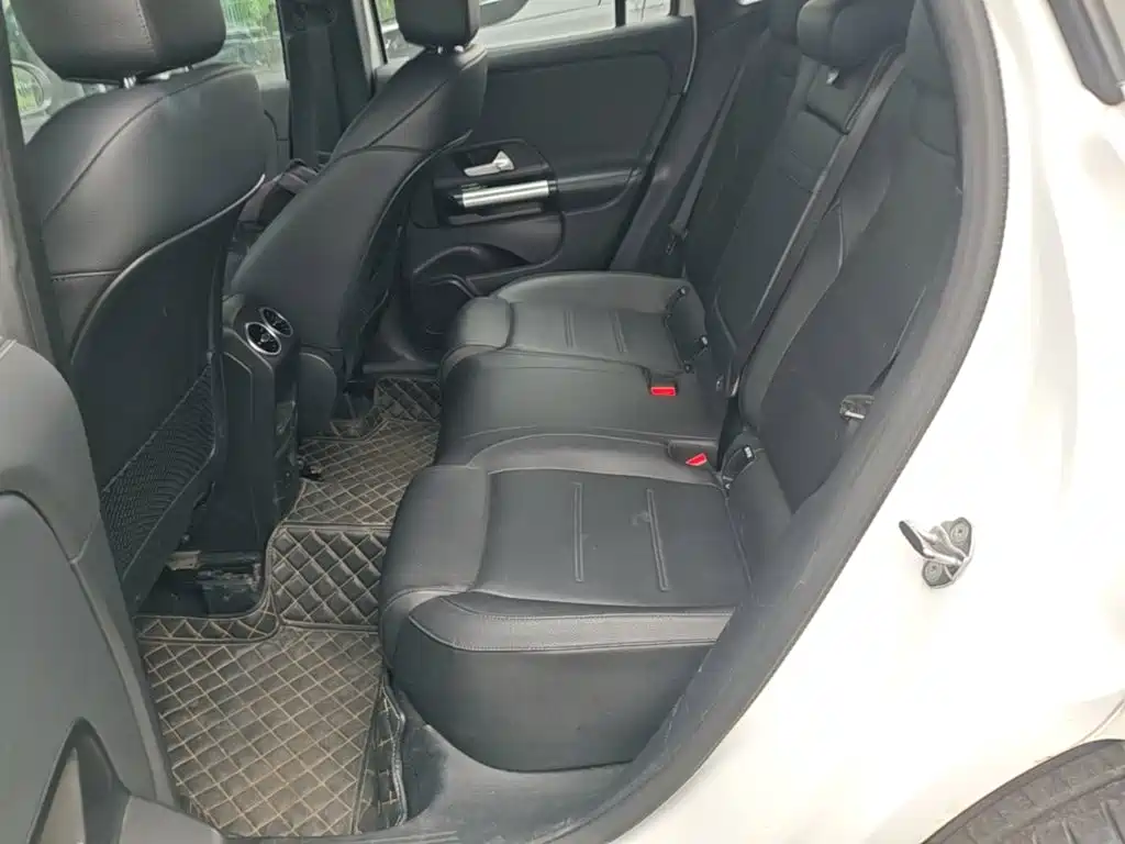 Mercedes-Benz GLA — миниатюра 17