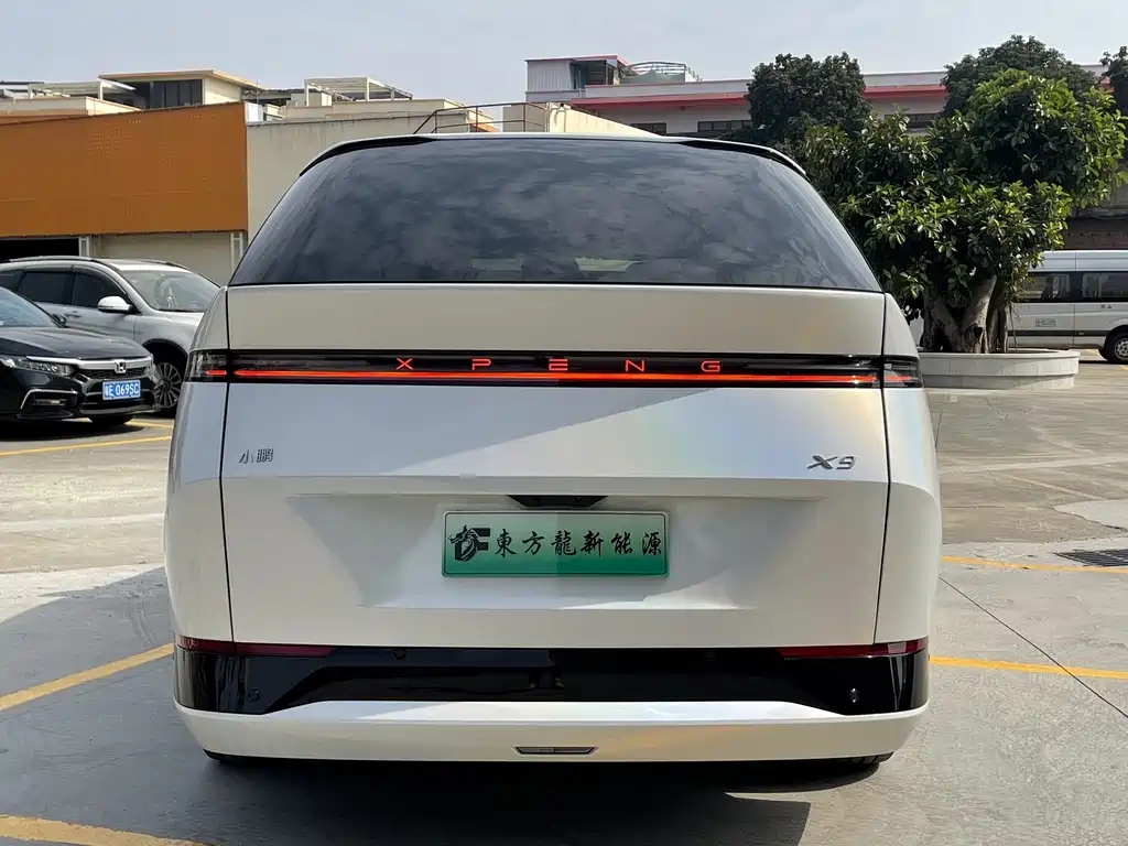 XIAOPENG X9