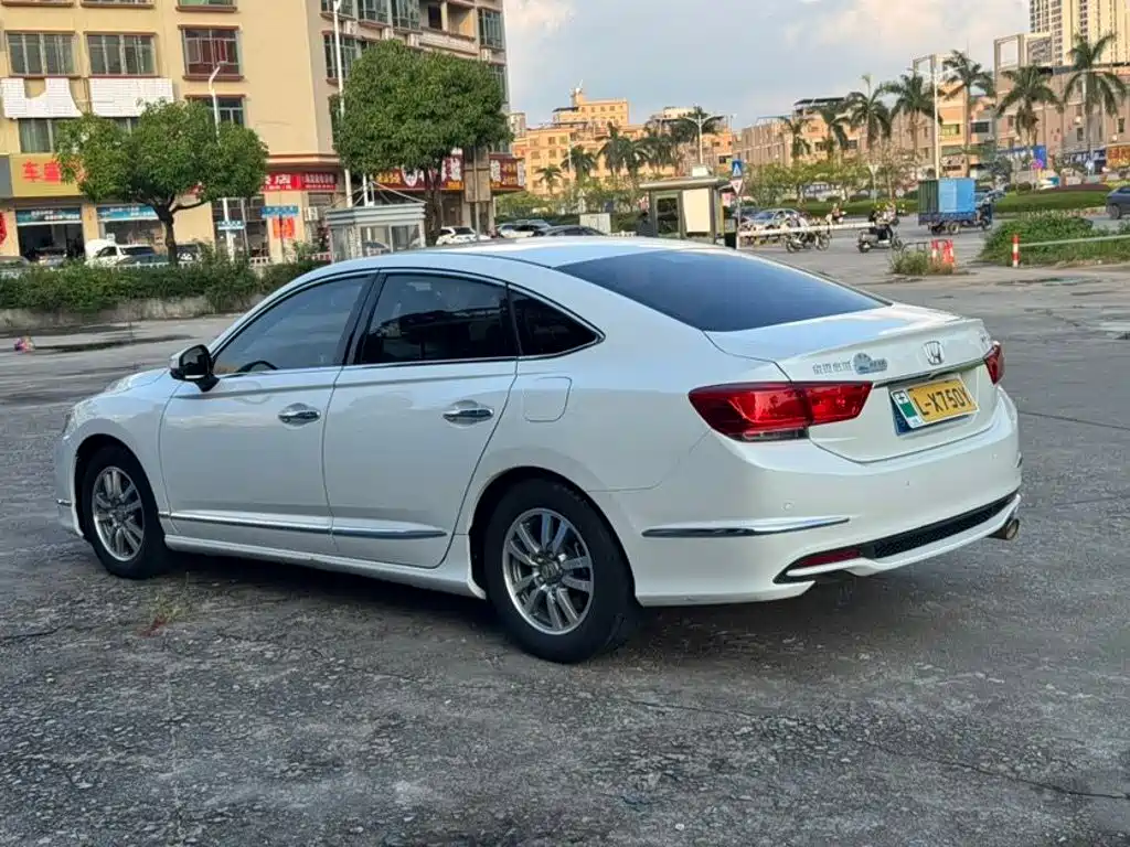 Honda Spirior — миниатюра 9
