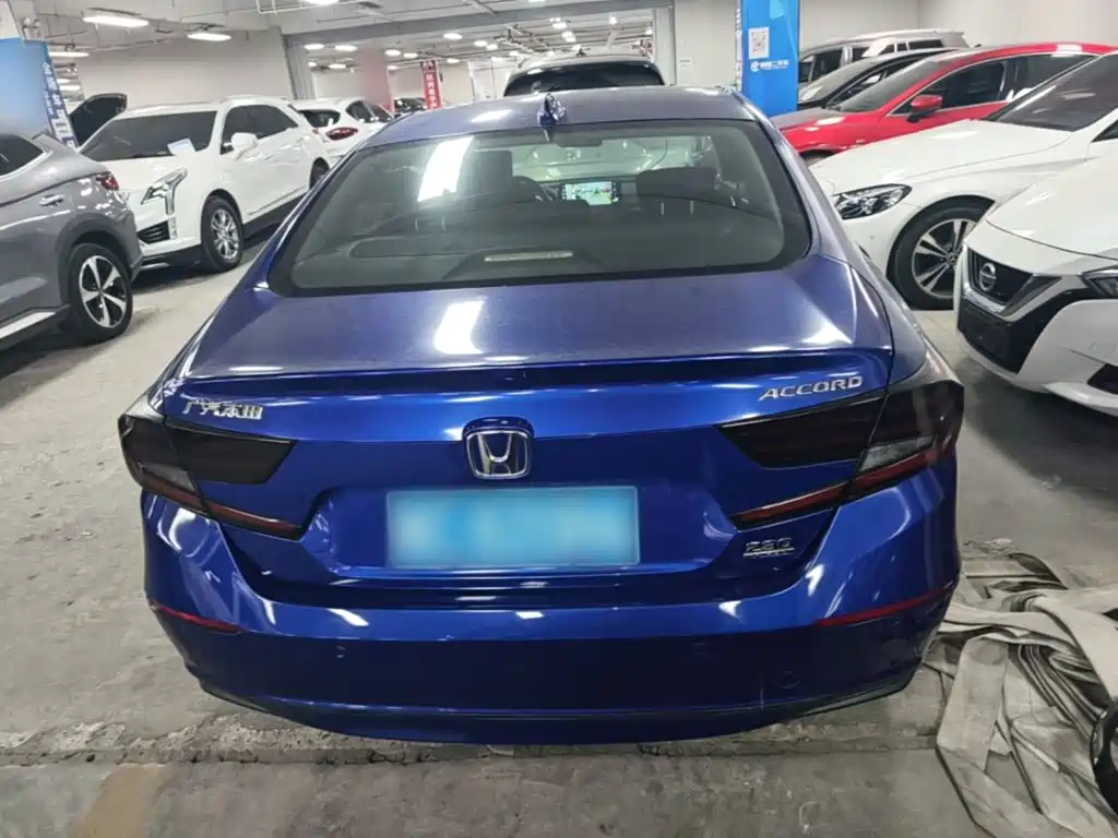 Honda Accord — миниатюра 6