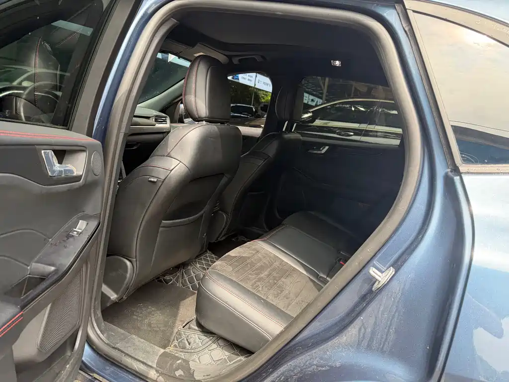 Ford Escape 2020 EcoBoost 245 ST-LINE