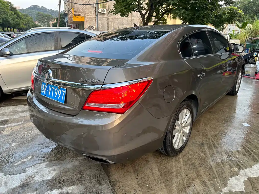 Buick LaCrosse — миниатюра 3