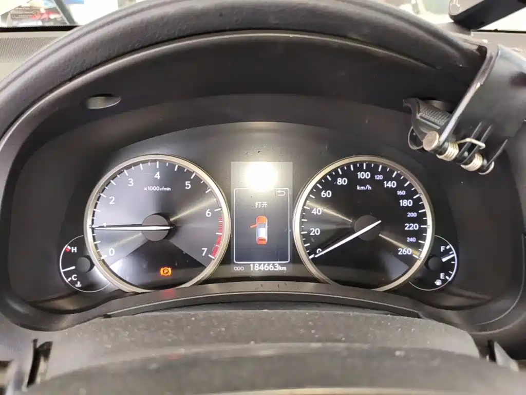 Lexus NX — миниатюра 16