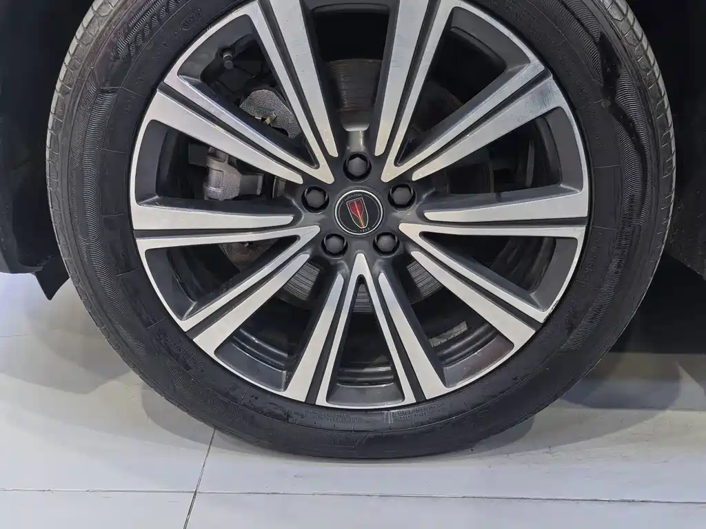 Hongqi Hongqi HS7 PHEV — миниатюра 22