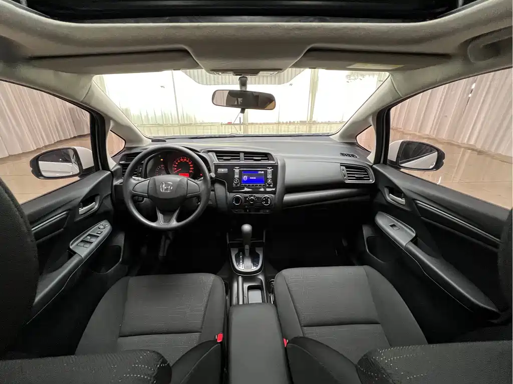 Honda Fit — миниатюра 12