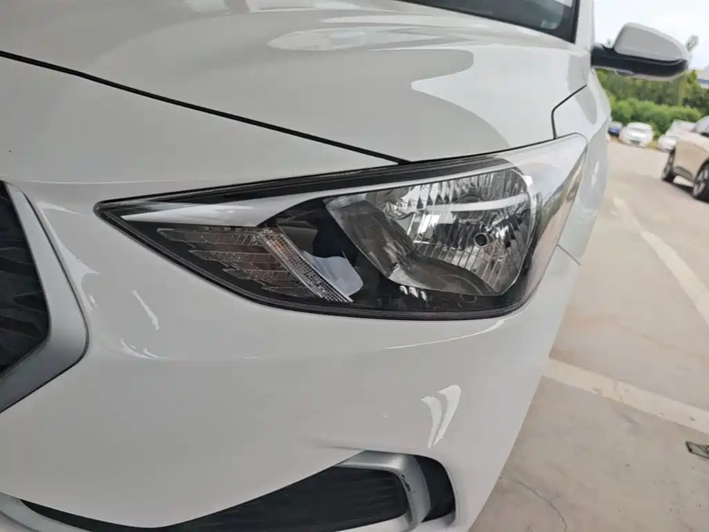 Hyundai Elantra — миниатюра 24