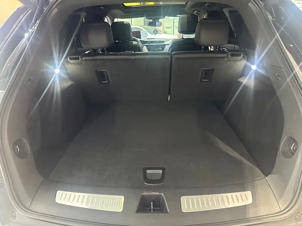 Cadillac XT5 2022 — фото 13