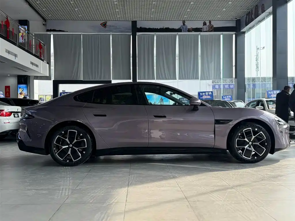 XIAOMI CAR XIAOMI SU7