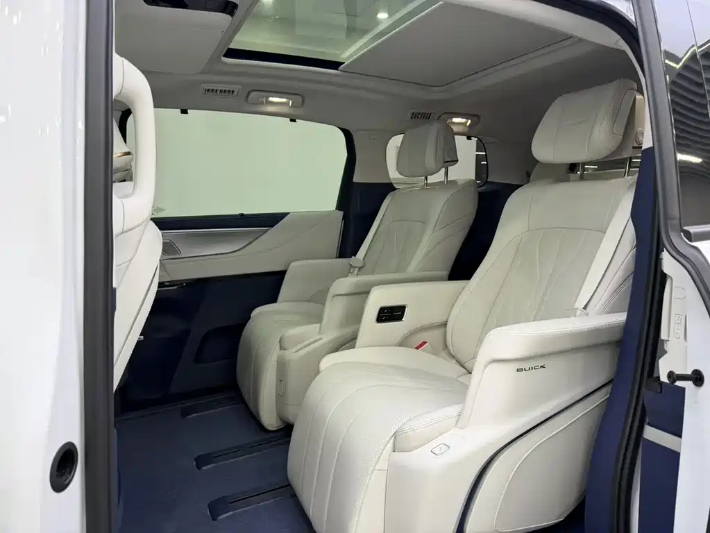 BUICK GL8 NEW ENERGY