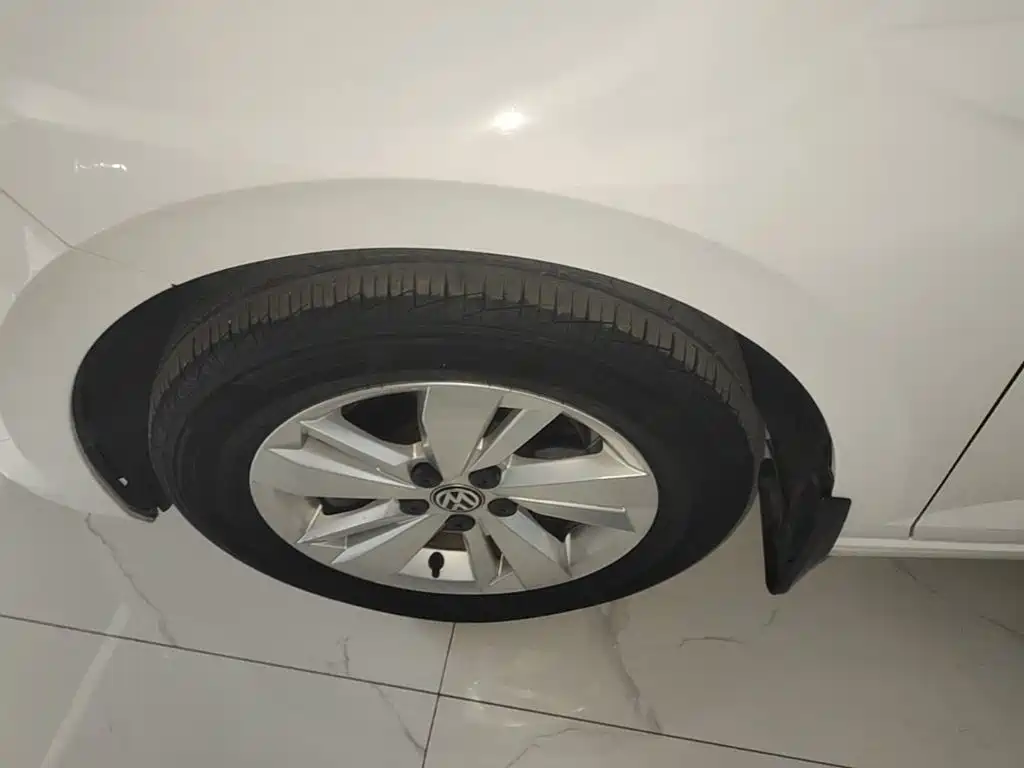 Volkswagen Polo — миниатюра 23