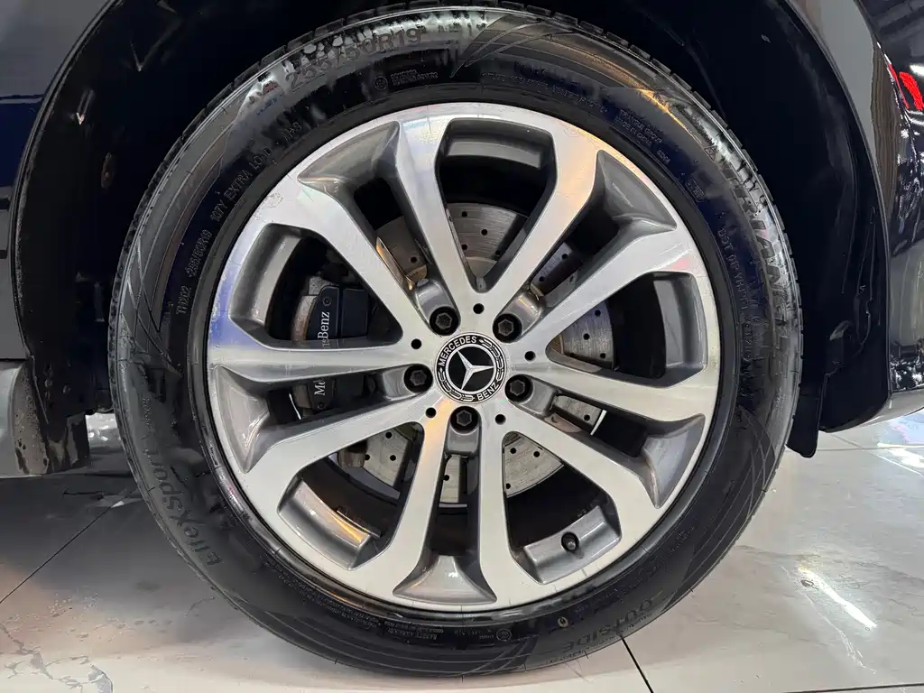 Mercedes-Benz GLE (Import) — миниатюра 10