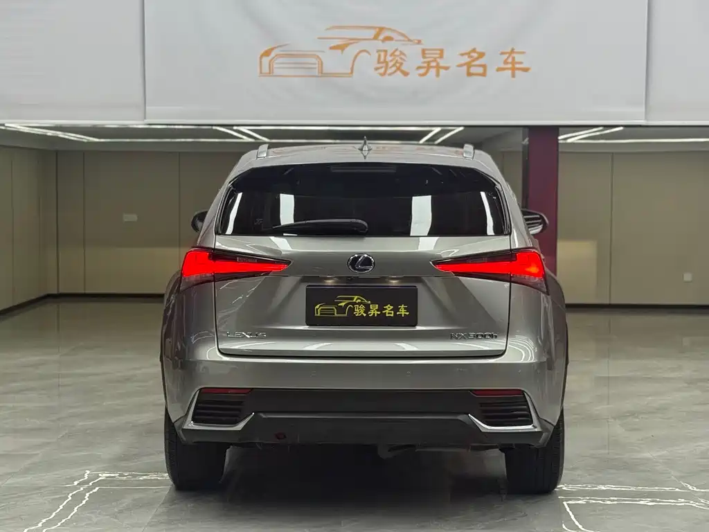 Lexus NX — миниатюра 5